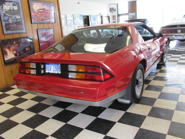 Chevrolet Camaro 1984 photo 1