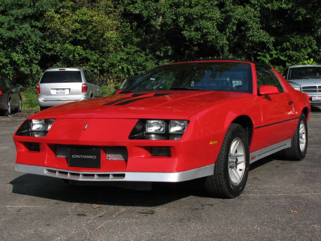Chevrolet Camaro 1984 photo 2