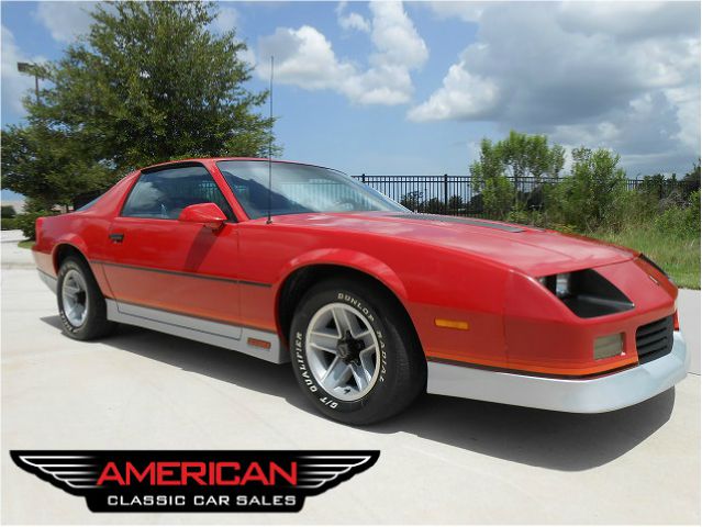 Chevrolet Camaro 1985 photo 3