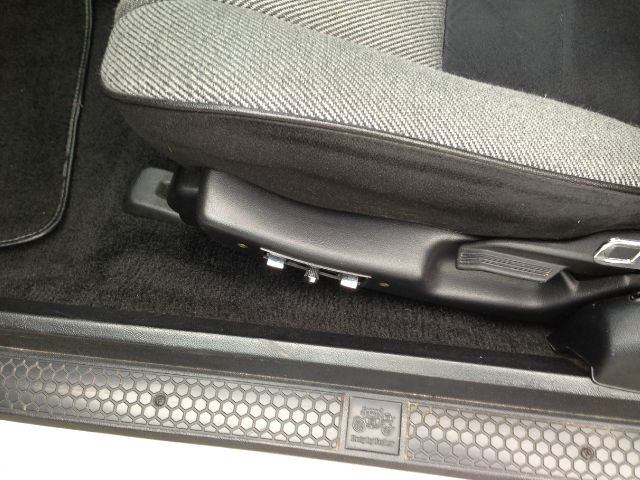 Chevrolet Camaro 1988 photo 1