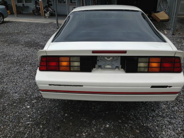 Chevrolet Camaro 1988 photo 16