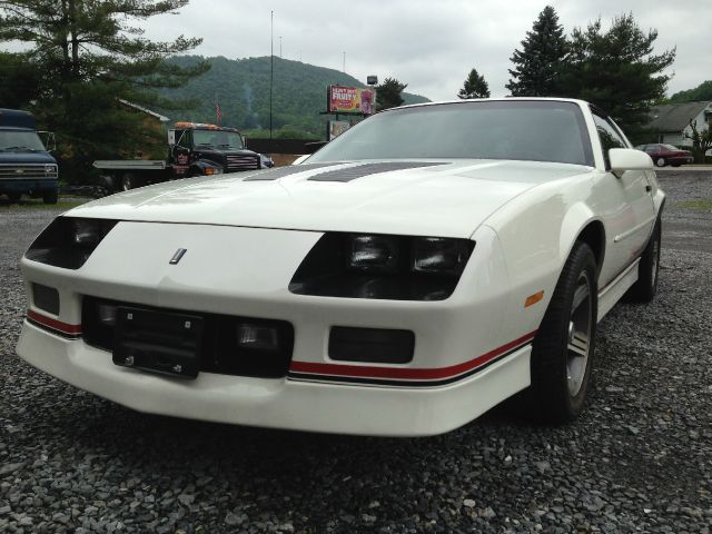 Chevrolet Camaro 1988 photo 17