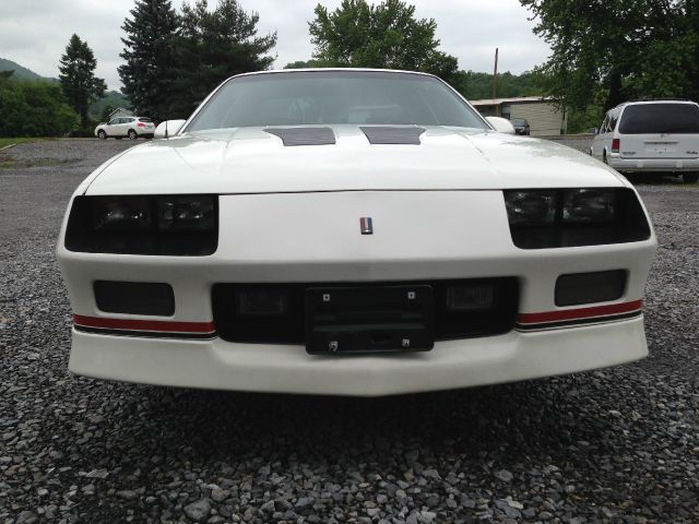 Chevrolet Camaro 1988 photo 4