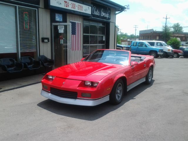 Chevrolet Camaro 1988 photo 1