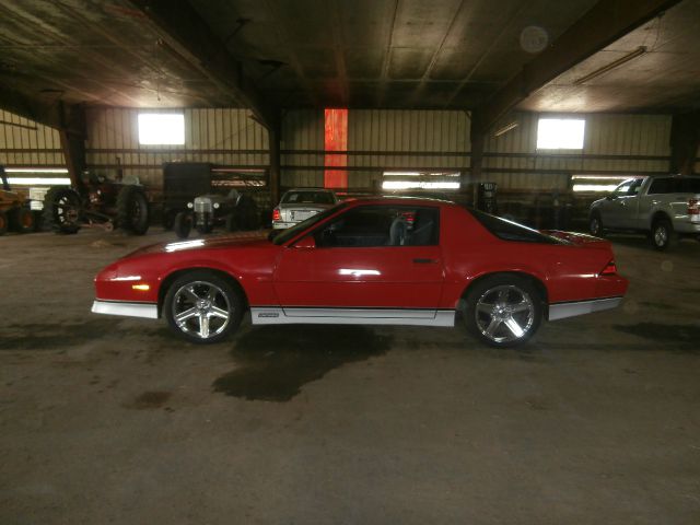 Chevrolet Camaro 1988 photo 1