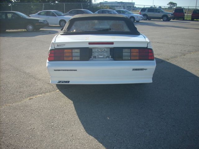 Chevrolet Camaro 1991 photo 4