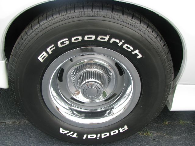 Chevrolet Camaro 1992 photo 8