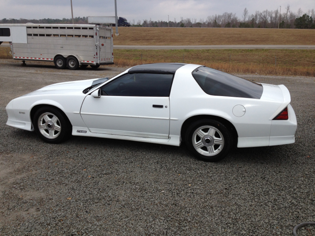 Chevrolet Camaro 1992 photo 1