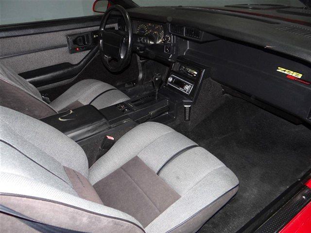 Chevrolet Camaro 1992 photo 18