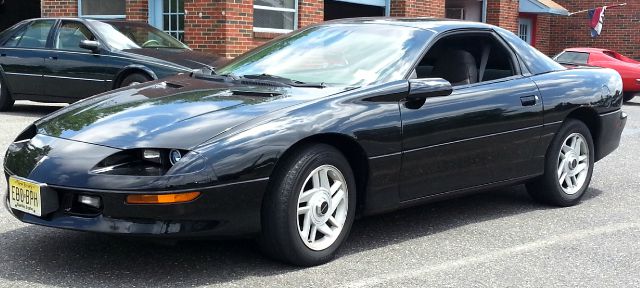 Chevrolet Camaro 1995 photo 2