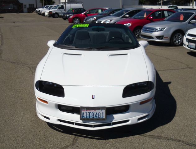 Chevrolet Camaro 1996 photo 1