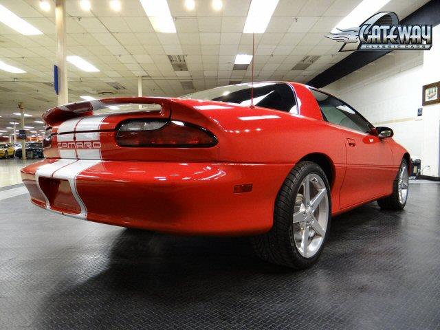 Chevrolet Camaro 1996 photo 1