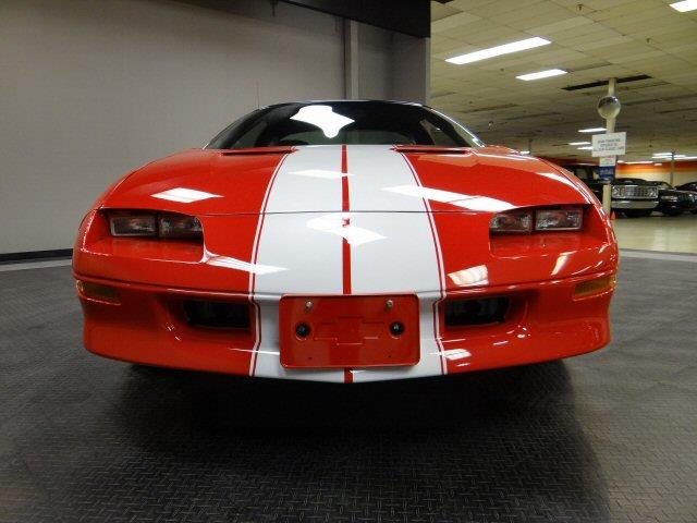 Chevrolet Camaro 1996 photo 2