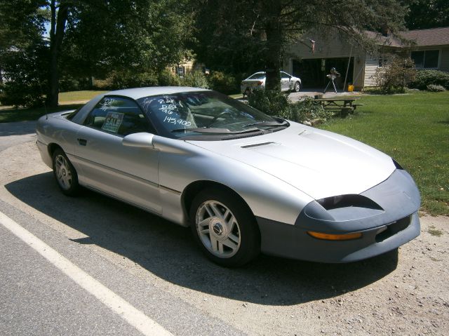 Chevrolet Camaro 1996 photo 3