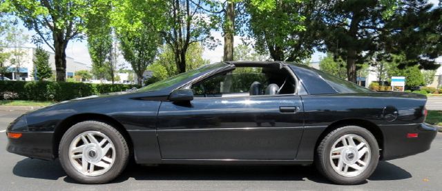 Chevrolet Camaro 1996 photo 2