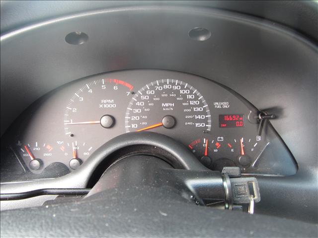 Chevrolet Camaro 1997 photo 4