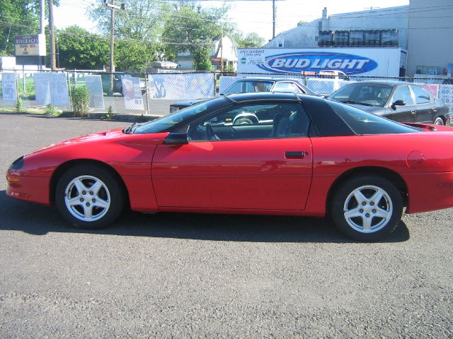 Chevrolet Camaro 1997 photo 2