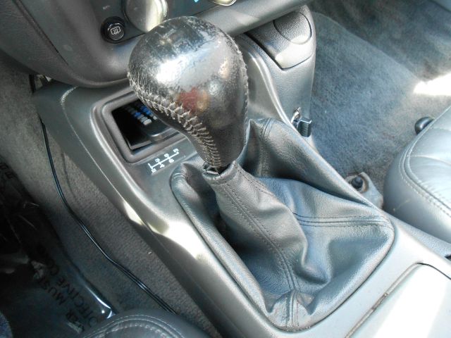 Chevrolet Camaro 1997 photo 3