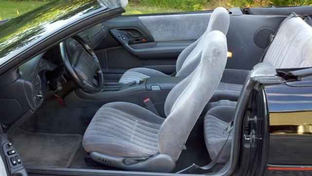 Chevrolet Camaro 1997 photo 2