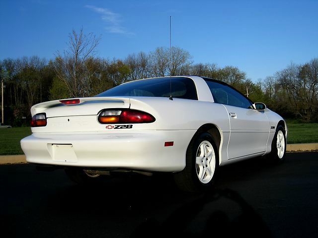 Chevrolet Camaro 1997 photo 13