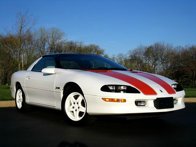 Chevrolet Camaro 1997 photo 14