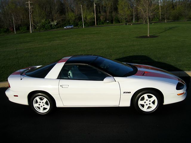 Chevrolet Camaro 1997 photo 62