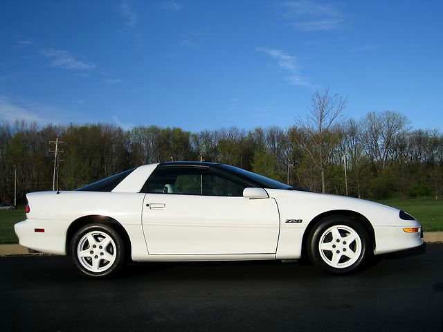 Chevrolet Camaro 1997 photo 63