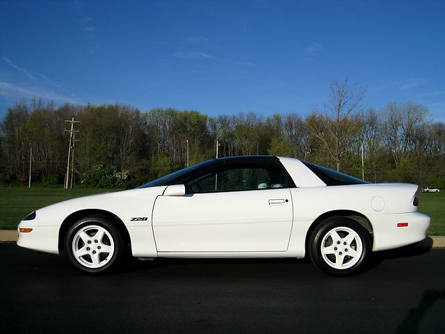 Chevrolet Camaro 1997 photo 67