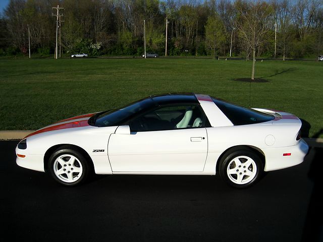 Chevrolet Camaro 1997 photo 68