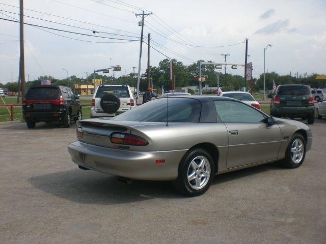 Chevrolet Camaro 1999 photo 2