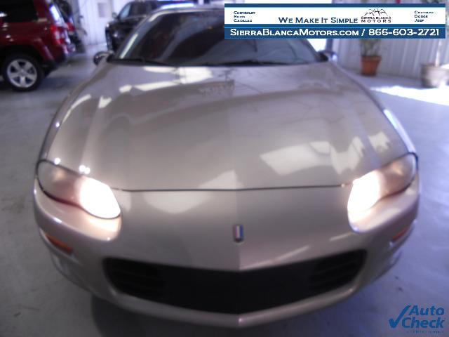 Chevrolet Camaro 1999 photo 1