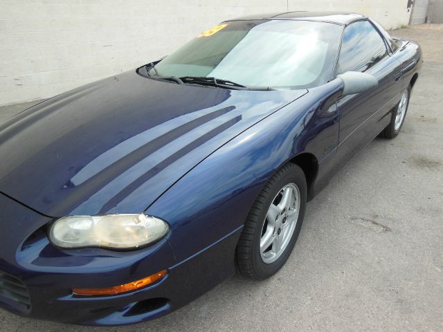 Chevrolet Camaro 1999 photo 2