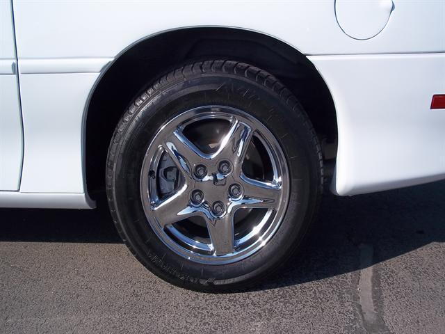 Chevrolet Camaro 1999 photo 5