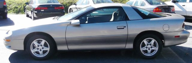 Chevrolet Camaro 1999 photo 4