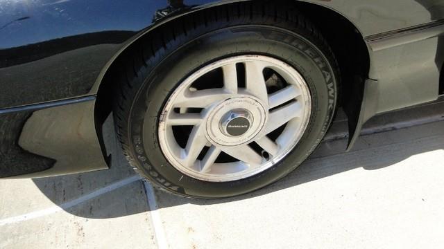 Chevrolet Camaro 1999 photo 4