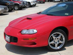 Chevrolet Camaro 1999 photo 2