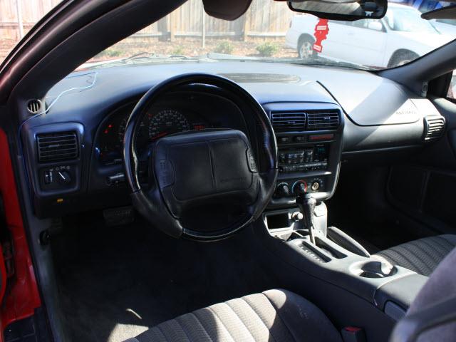 Chevrolet Camaro 1999 photo 4