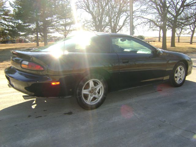 Chevrolet Camaro 1999 photo 4