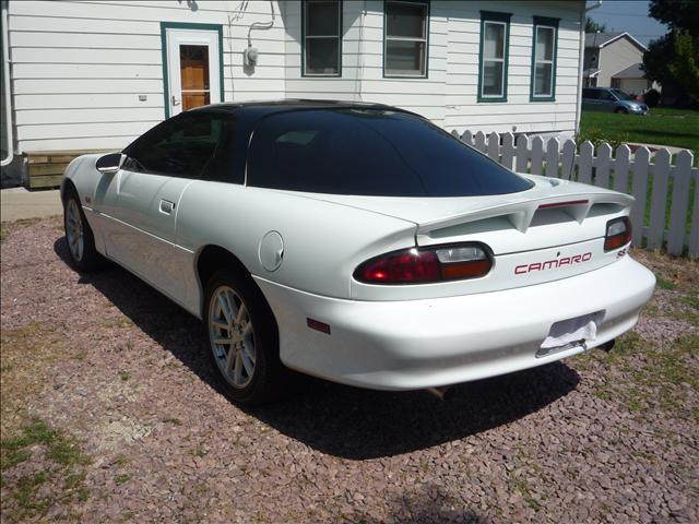 Chevrolet Camaro 2000 photo 4