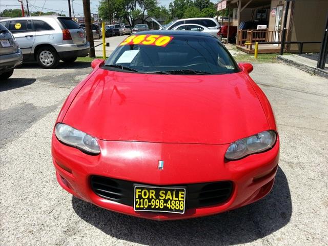 Chevrolet Camaro 2000 photo 2