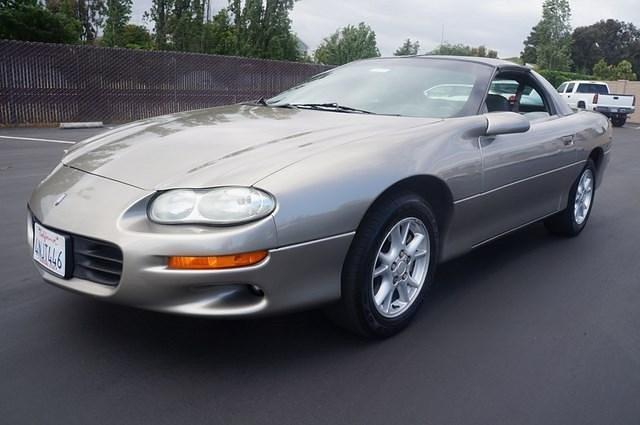 Chevrolet Camaro 2001 photo 2