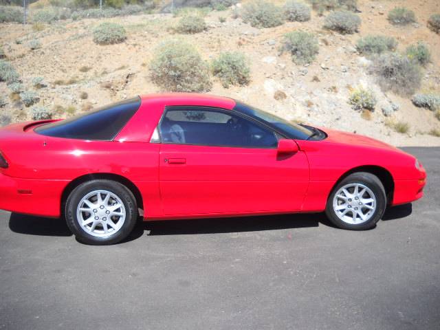 Chevrolet Camaro Base Coupe