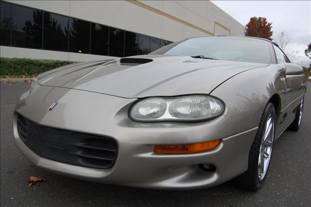 Chevrolet Camaro 2001 photo 3