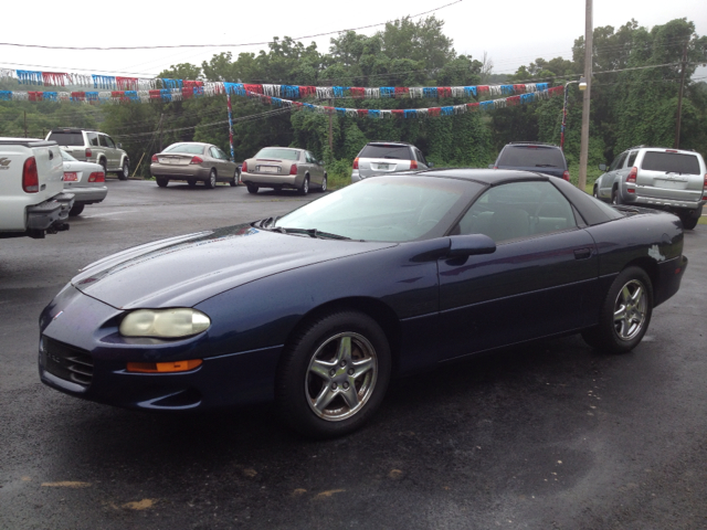 Chevrolet Camaro 2001 photo 1