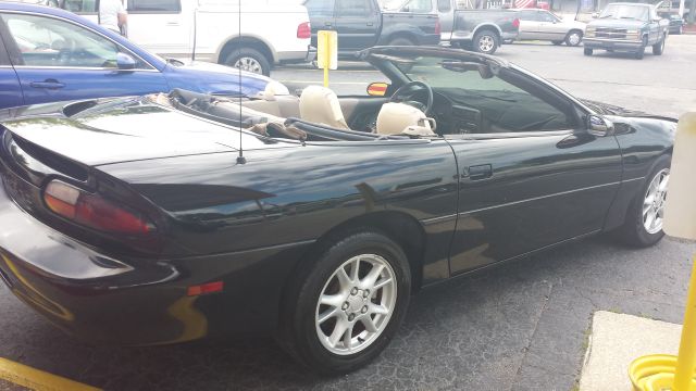 Chevrolet Camaro 2001 photo 2