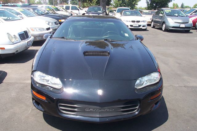 Chevrolet Camaro 2002 photo 3