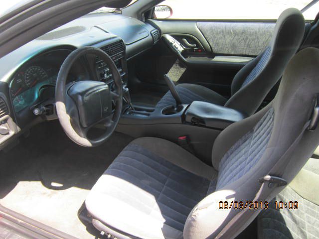 Chevrolet Camaro 2002 photo 1