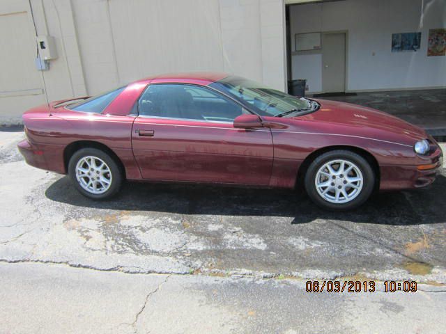 Chevrolet Camaro 2002 photo 4