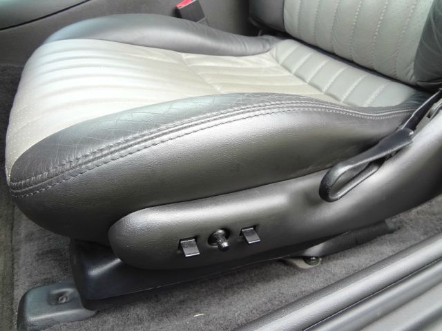 Chevrolet Camaro 2002 photo 16