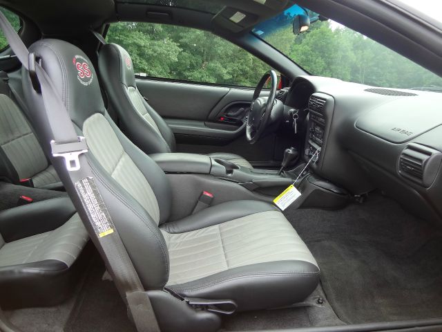 Chevrolet Camaro 2002 photo 43